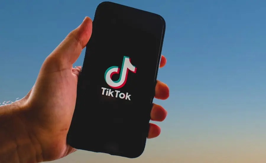 Come finire nei "per te" su Tik Tok