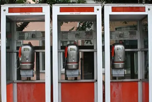 Come trovare una cabina telefonica